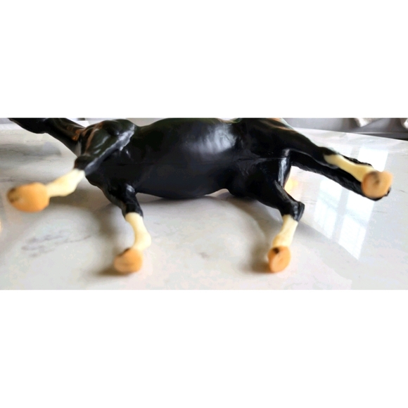 Breyer Collectible Horse Miss Resistance Free - Picture 4 of 4